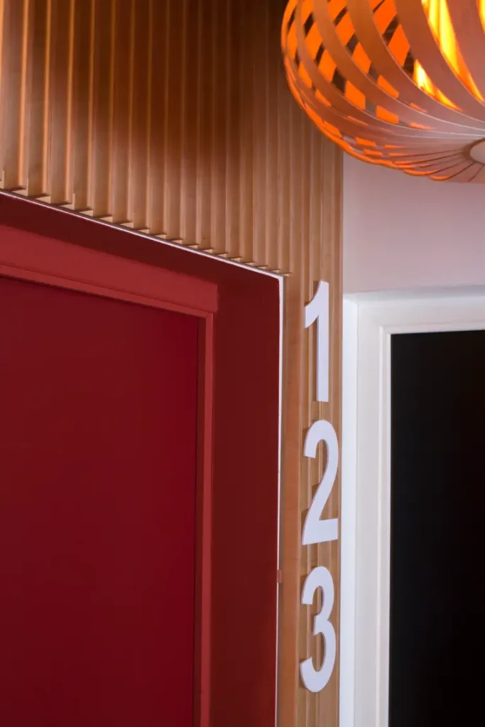 Rénovation d'un immeuble d'entreprise place du Colonel Bourgoin à Paris