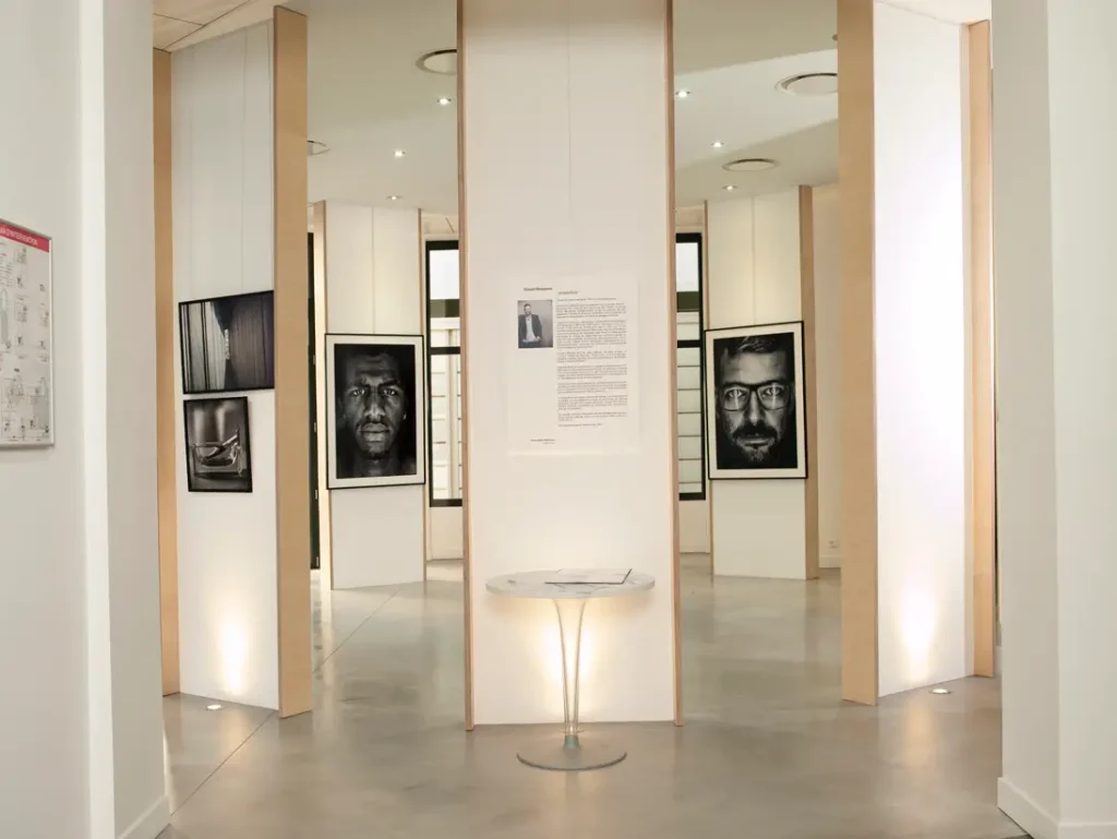 Rénovation d'un immeuble d'entreprise place du Colonel Bourgoin à Paris