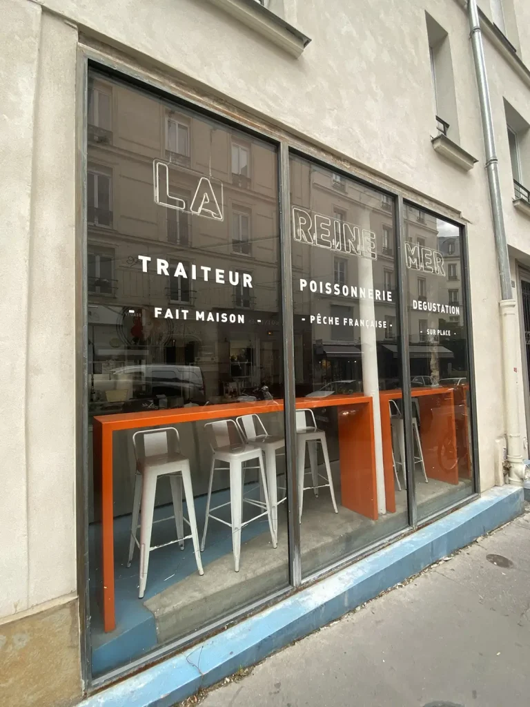 Réalisation du restaurant La Reine Mer rue Jean-Pierre Timbaud à Paris